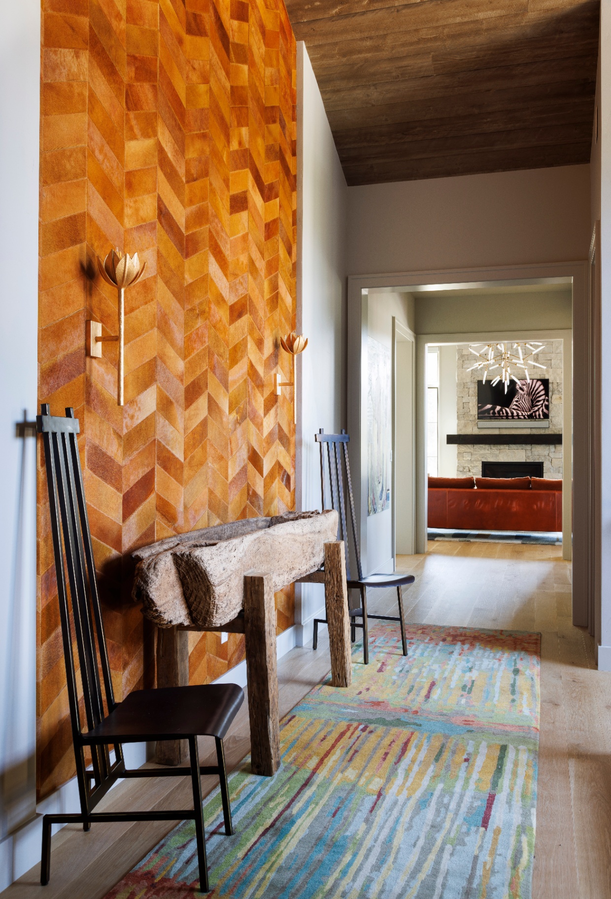 Keystone Warm + Modern, Interior design by company kd, Denver CO