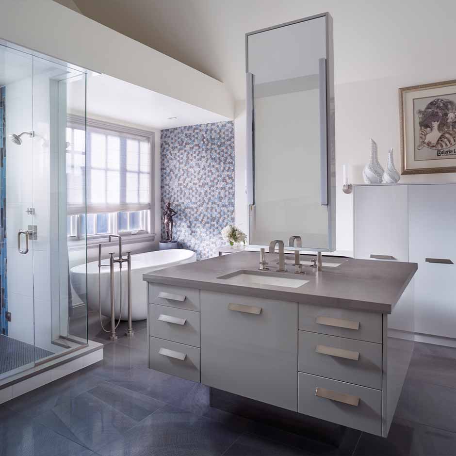 Crestwood Transitional — Interior design by company kd