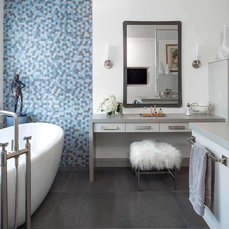 Crestwood Transitional — Interior design by company kd